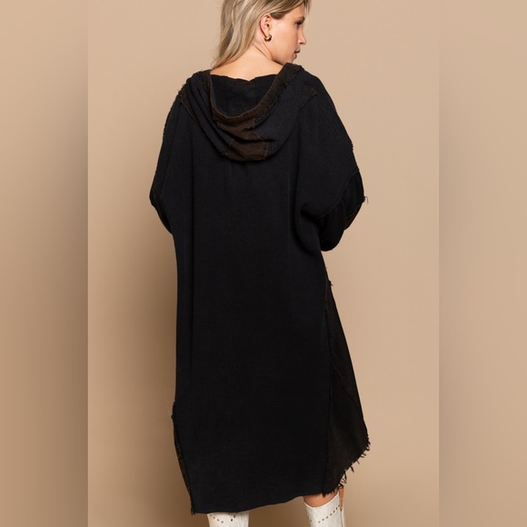 POL  BLACK . Size : small,medium,large - Picture 3 of 3